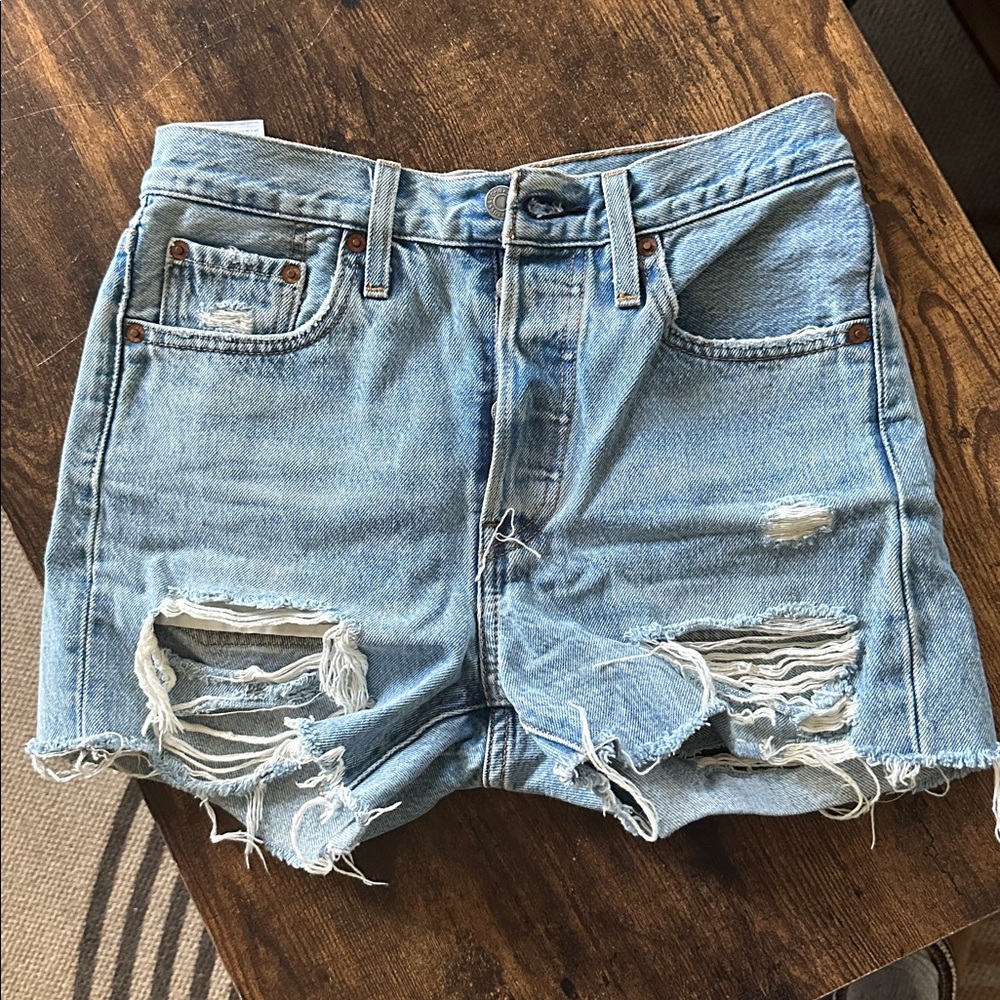 Levi’s 501 cut off Denim Shorts size 25